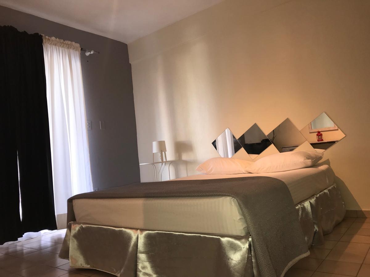 Nimat Hotel ボカ・チカ エクステリア 写真